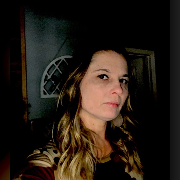 Meet your Posher, Michelle - Picture 1 of 1